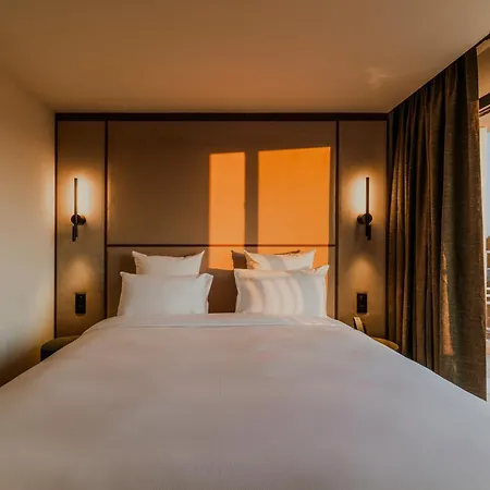 Ξενοδοχείο & Amoria La Baule, A Member Of Radisson Individuals 4*