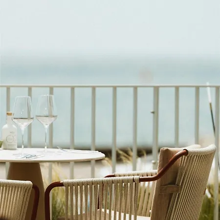 & Amoria La Baule, A Member Of Radisson Individuals מלון 4*